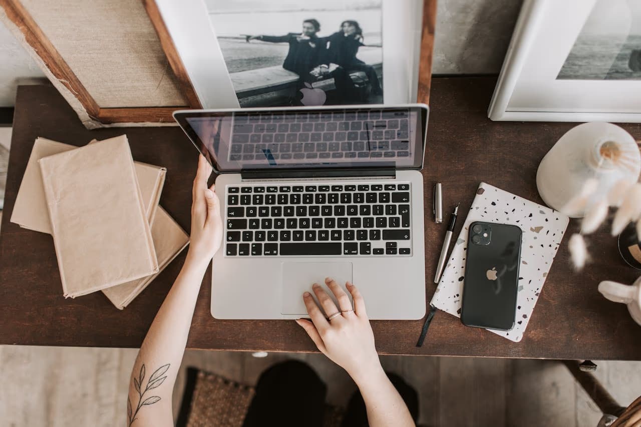 How to Job Search Like a Pro: A Methodical Approach for Serious Career Seekers